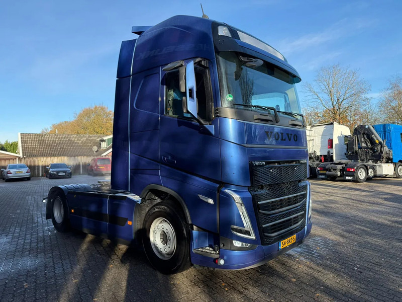 Volvo FH 460 Globetrotter XL 2x tank Standairco 405.369KM! NL Truck - APK 09-2026 - شاحنة جرار: صور 4 Volvo FH 460 Globetrotter XL 2x tank Standairco 405.369KM! NL Truck - APK 09-2026 - شاحنة جرار: صور 4