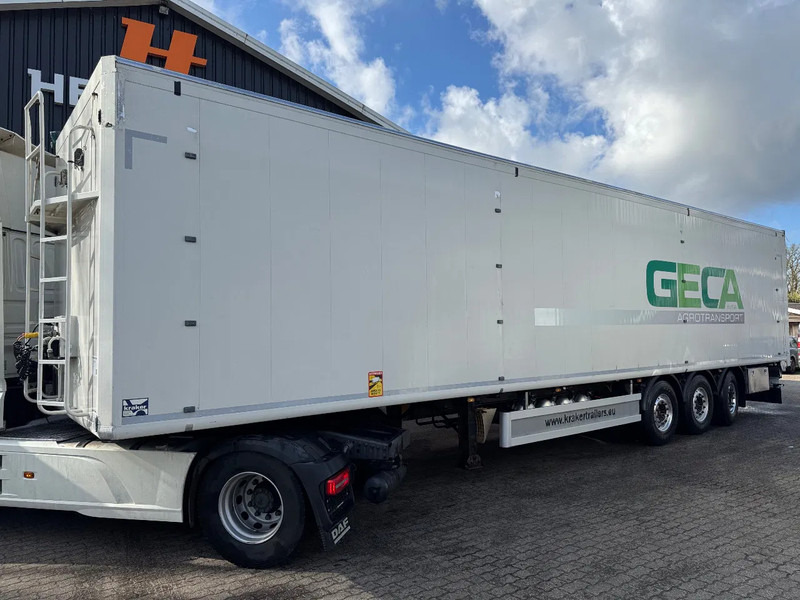 Kraker CF 200 92m3 Agrar Lenkachse/Steering axle Hogedrukreiniger - أرضية المشي نصف مقطورة: صور 1 Kraker CF 200 92m3 Agrar Lenkachse/Steering axle Hogedrukreiniger - أرضية المشي نصف مقطورة: صور 1