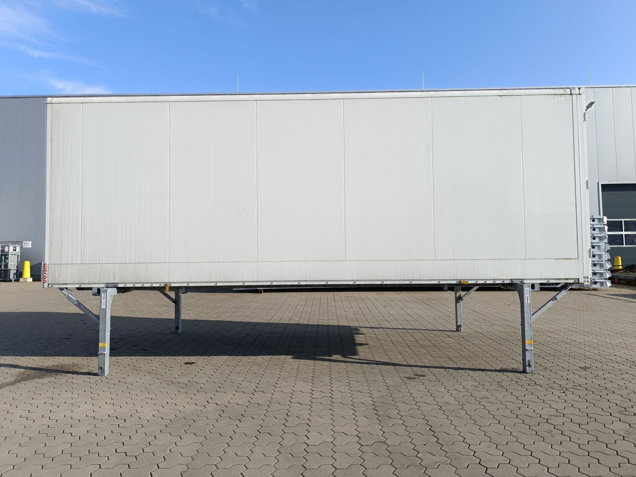 BDF-System, 7.450 mm lang, SONDERPREIS MESSEAUFBAU, - بصندوق مغلق: صور 1 BDF-System, 7.450 mm lang, SONDERPREIS MESSEAUFBAU, - بصندوق مغلق: صور 1