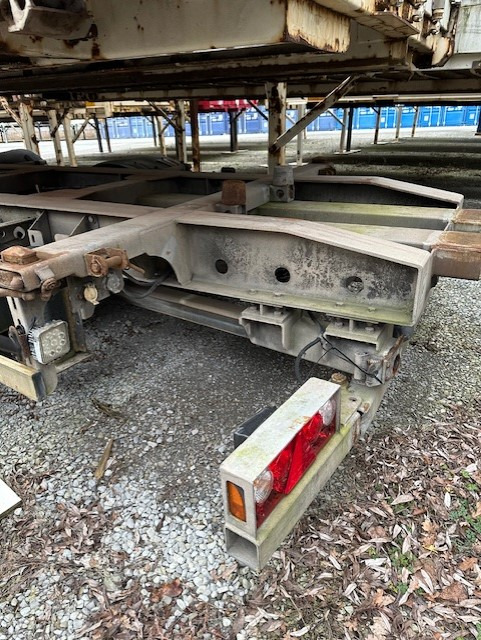 Rufa 19 to GG, zwillingsbereift, tiefgekuppelt, Fabrikat Rufa - بصندوق مغلق مقطورة: صور 4 Rufa 19 to GG, zwillingsbereift, tiefgekuppelt, Fabrikat Rufa - بصندوق مغلق مقطورة: صور 4