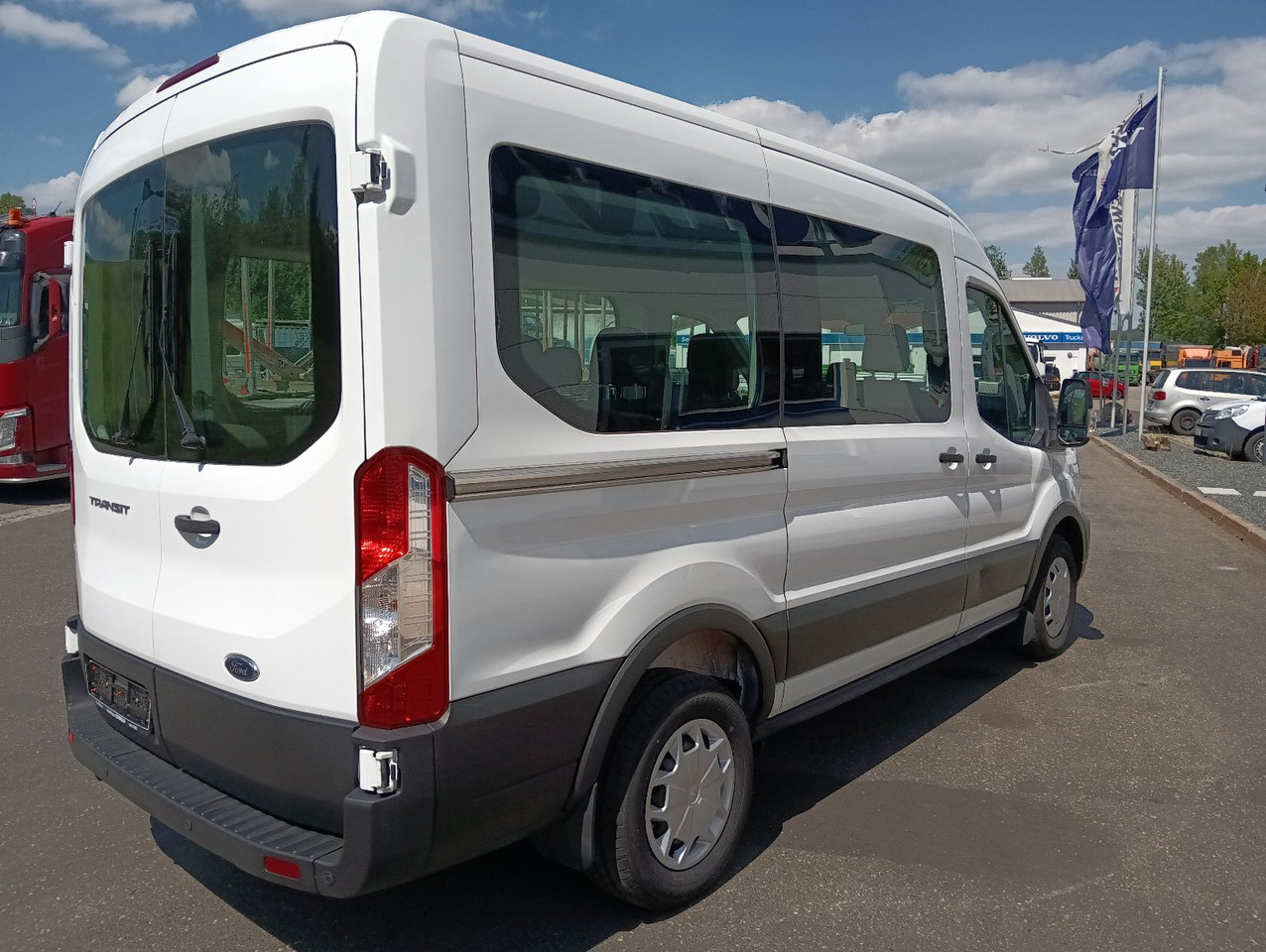 Ford Transit Kombi 350 L2 Trend 9-Sitzer 2xHeizung/Kl - ميكروباص, الشاحنات الصغيرة كابينة مزدوجة: صور 3 Ford Transit Kombi 350 L2 Trend 9-Sitzer 2xHeizung/Kl - ميكروباص, الشاحنات الصغيرة كابينة مزدوجة: صور 3