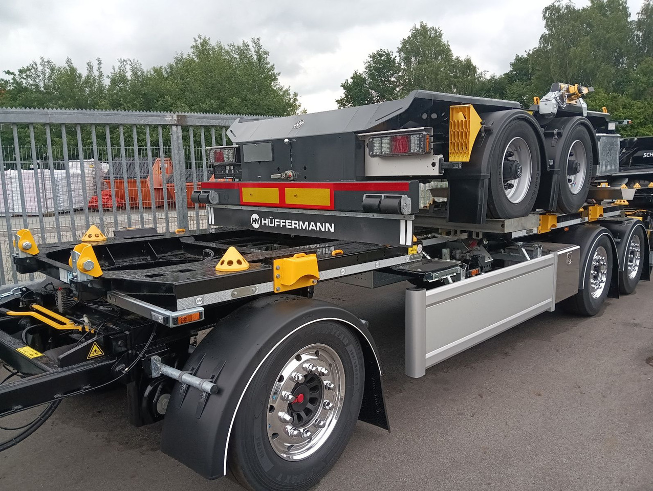 Hüffermann 3-A VARIO-CARRIER SAF NEU VERZINKT LiftAlufelgen - مقطورة هوك ليفت/ لود لوجر: صور 1 Hüffermann 3-A VARIO-CARRIER SAF NEU VERZINKT LiftAlufelgen - مقطورة هوك ليفت/ لود لوجر: صور 1