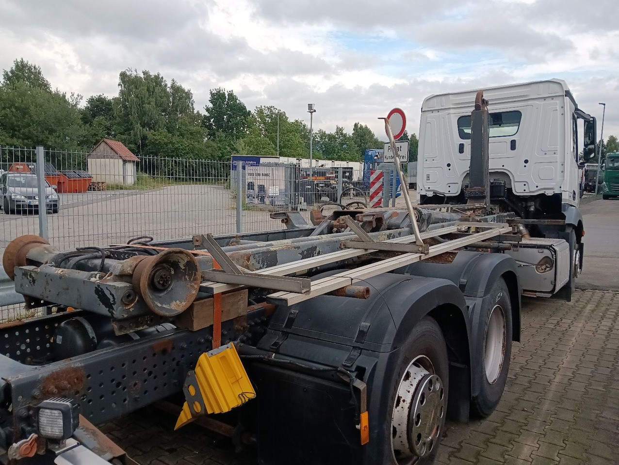 Mercedes-Benz 2545 6x2 Lenk/Lift MEILLER RK2070 Luft/Luft - الشاسيه شاحنة: صور 3 Mercedes-Benz 2545 6x2 Lenk/Lift MEILLER RK2070 Luft/Luft - الشاسيه شاحنة: صور 3