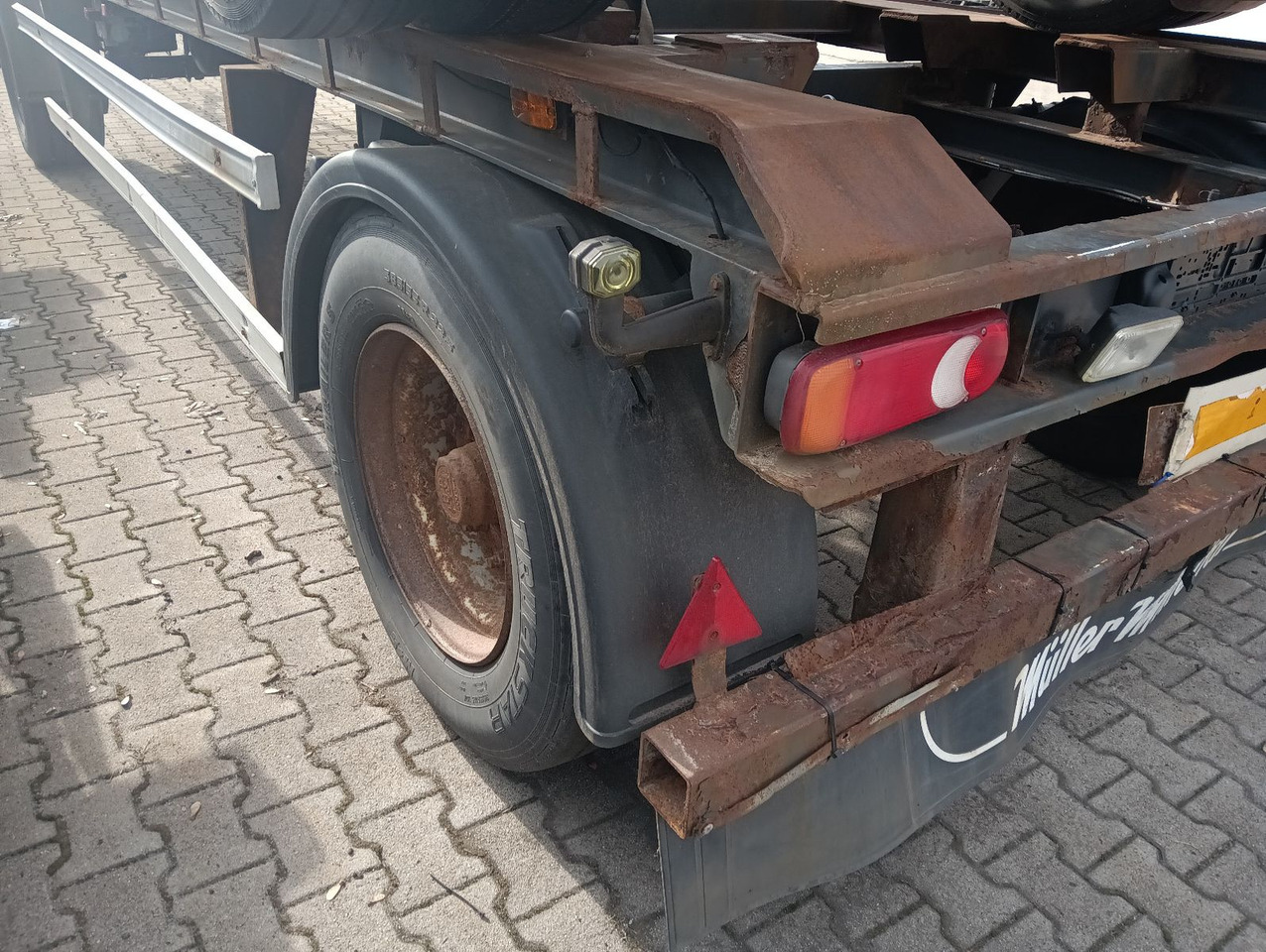 تأجير Müller-Mitteltal RA18 Abrollanhänger 7m BPW Trommel TÜV 5/2025 Müller-Mitteltal RA18 Abrollanhänger 7m BPW Trommel TÜV 5/2025 Müller-Mitteltal RA18 Abrollanhänger 7m BPW Trommel TÜV 5/2025 Müller-Mitteltal RA18 Abrollanhänger 7m BPW Trommel TÜV 5/2025: صور 22