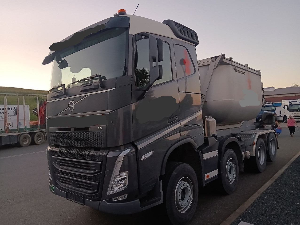 Volvo FH500 8x4R RETARDER LIFT MEILLER-Asphalt FunkAHK - قلابات: صور 1 Volvo FH500 8x4R RETARDER LIFT MEILLER-Asphalt FunkAHK - قلابات: صور 1