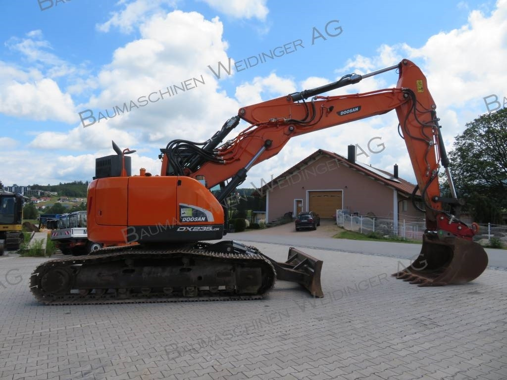 Doosan DX 235 LCR-5 - حفارات زحافة: صور 5 Doosan DX 235 LCR-5 - حفارات زحافة: صور 5