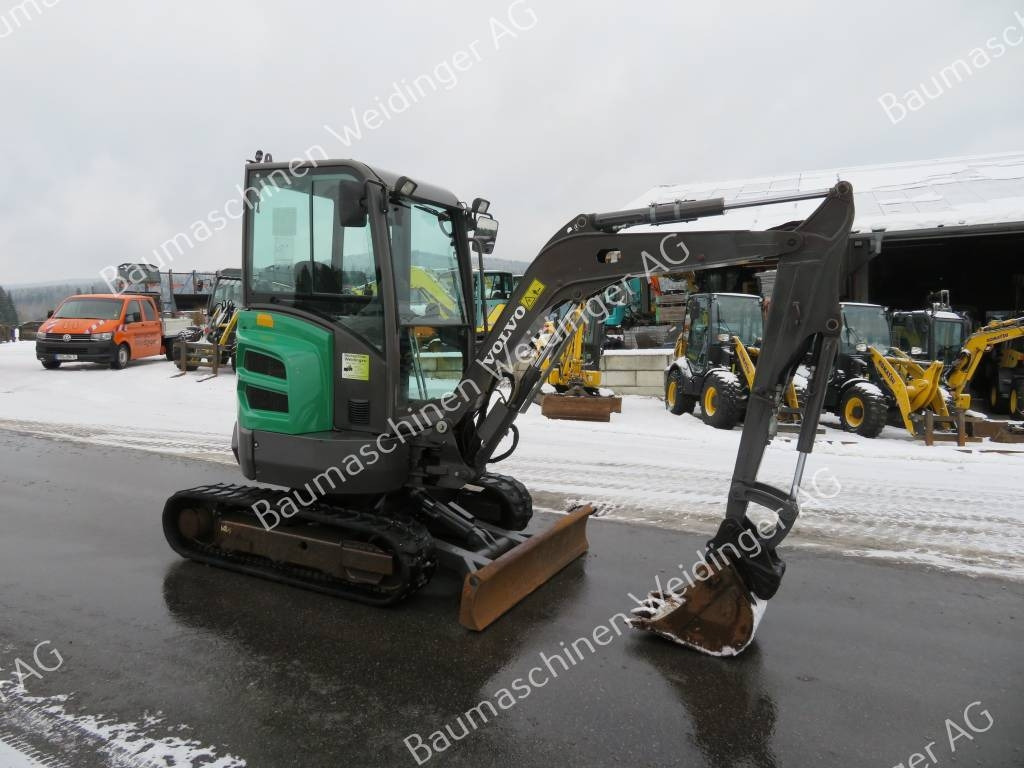 Volvo ECR 25 D - حفارة مصغرة: صور 1 Volvo ECR 25 D - حفارة مصغرة: صور 1