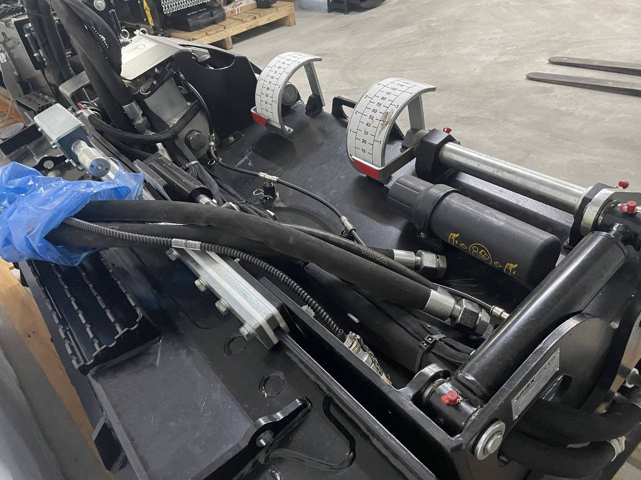 Simex PL1500 - ماكينات لصقل الأسفلت: صور 5 Simex PL1500 - ماكينات لصقل الأسفلت: صور 5