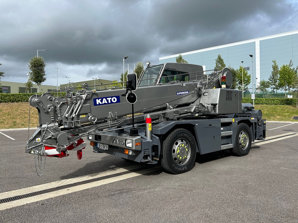 KATO 13 Ton City Crane - Excellent Condition - موبايل كرين: صور 1 KATO 13 Ton City Crane - Excellent Condition - موبايل كرين: صور 1