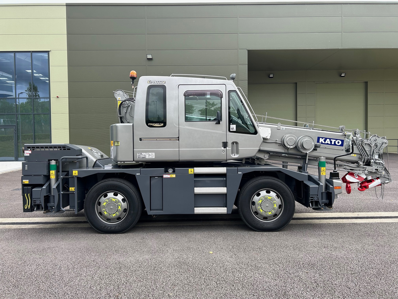 KATO 13 Ton City Crane - Excellent Condition - موبايل كرين: صور 3 KATO 13 Ton City Crane - Excellent Condition - موبايل كرين: صور 3