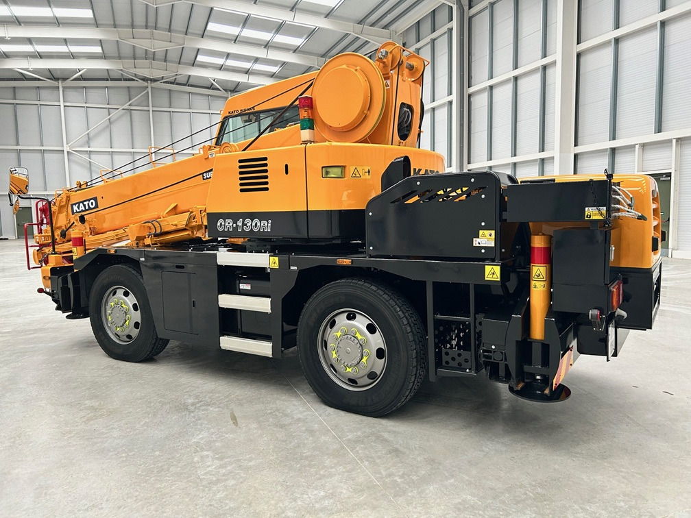 KATO CR-130Ri - 13 Ton City Crane with Only 8,563 miles from New !! - موبايل كرين: صور 5 KATO CR-130Ri - 13 Ton City Crane with Only 8,563 miles from New !! - موبايل كرين: صور 5