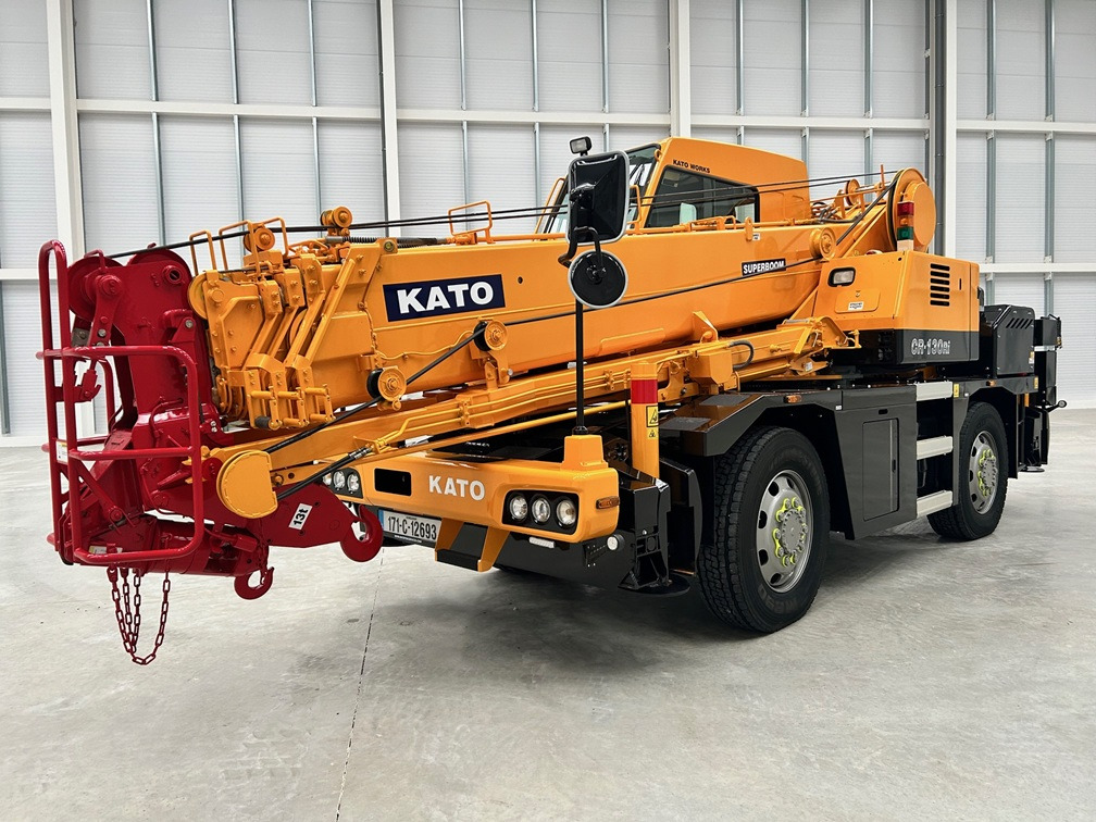 KATO CR-130Ri - 13 Ton City Crane with Only 8,563 miles from New !! - موبايل كرين: صور 3 KATO CR-130Ri - 13 Ton City Crane with Only 8,563 miles from New !! - موبايل كرين: صور 3