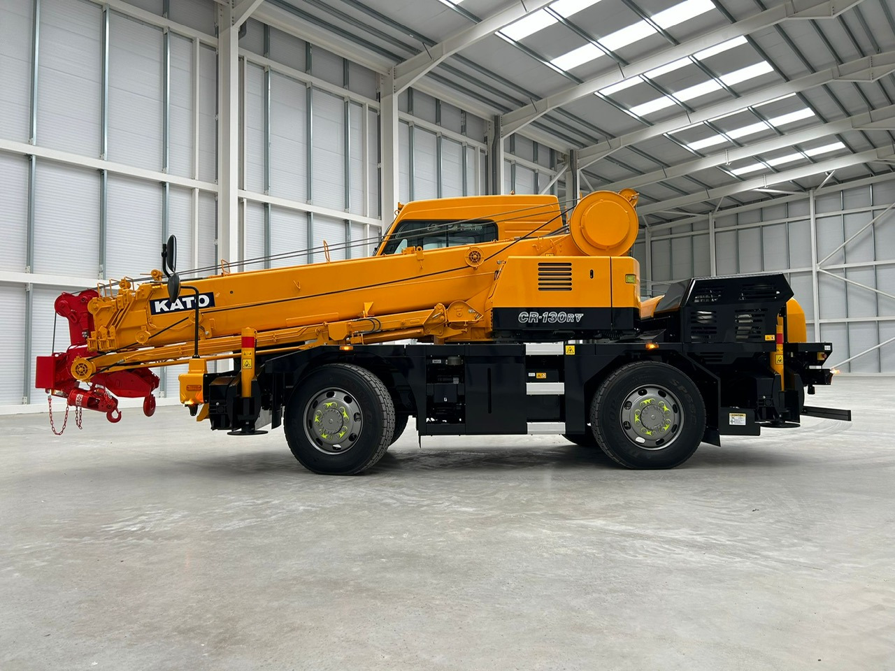 KATO CR-130Rv - 13 Ton City Crane with Joystick Control - موبايل كرين: صور 3 KATO CR-130Rv - 13 Ton City Crane with Joystick Control - موبايل كرين: صور 3