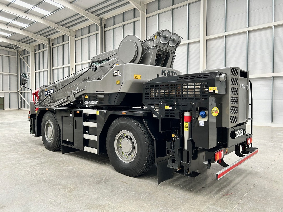 KATO CR-250Rv , 25 Ton City Crane with Only 1,991 hours - موبايل كرين: صور 4 KATO CR-250Rv , 25 Ton City Crane with Only 1,991 hours - موبايل كرين: صور 4