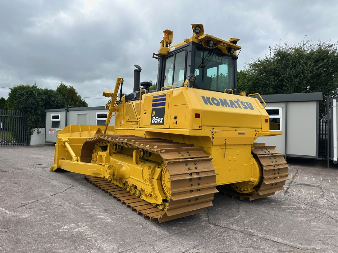 بلدوزر KOMATSU D85PX-18 - Excellent Condition: صور 12 بلدوزر KOMATSU D85PX-18 - Excellent Condition: صور 12