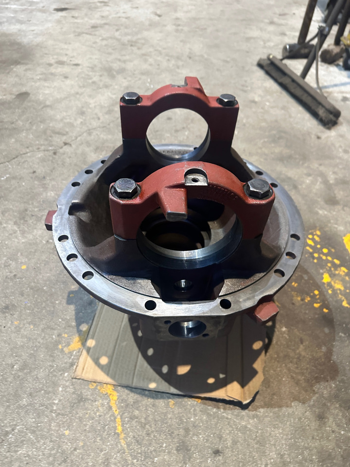 LIEBHERR Differential Carrier Part Number 10342388 - رافعة لجميع التضاريس: صور 4 LIEBHERR Differential Carrier Part Number 10342388 - رافعة لجميع التضاريس: صور 4