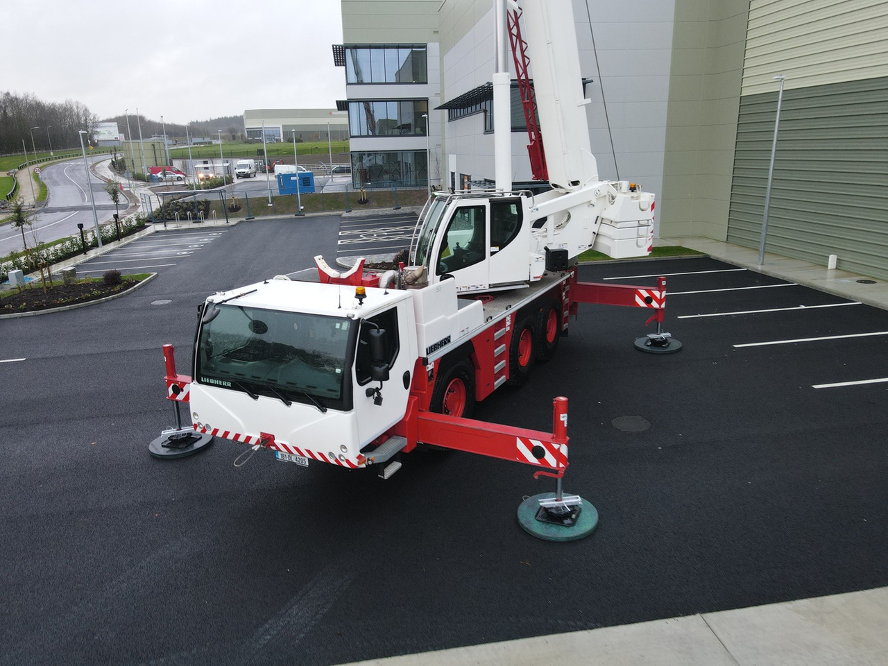 LIEBHERR LTM1060-3.1 - Excellent Condition and Full Remote - رافعة لجميع التضاريس: صور 1 LIEBHERR LTM1060-3.1 - Excellent Condition and Full Remote - رافعة لجميع التضاريس: صور 1