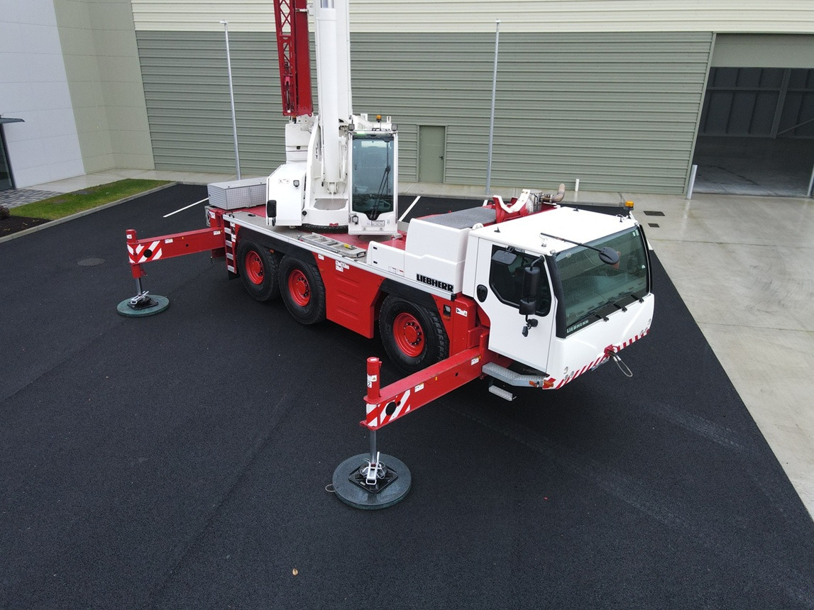 LIEBHERR LTM1060-3.1 - Excellent Condition and Full Remote - رافعة لجميع التضاريس: صور 2 LIEBHERR LTM1060-3.1 - Excellent Condition and Full Remote - رافعة لجميع التضاريس: صور 2