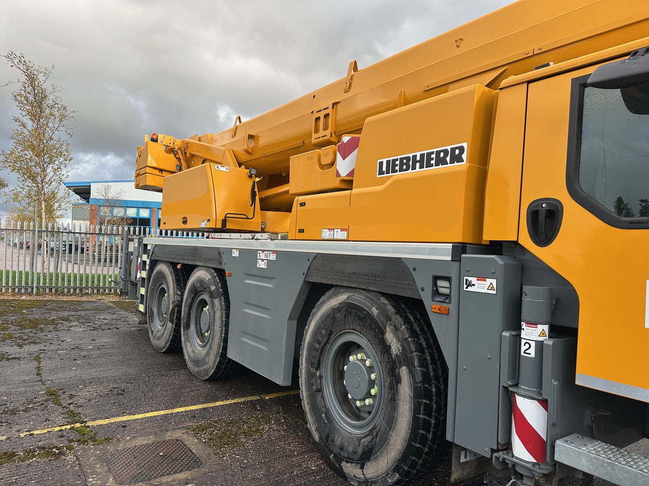 LIEBHERR LTM1060-3.1 - In Brand New Condition, Only 997 Hours - رافعة لجميع التضاريس: صور 5 LIEBHERR LTM1060-3.1 - In Brand New Condition, Only 997 Hours - رافعة لجميع التضاريس: صور 5