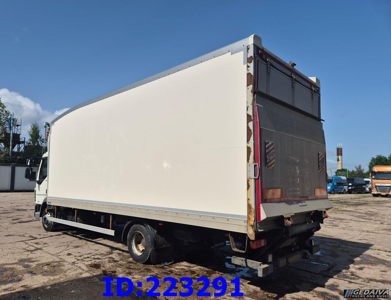 بصندوق مغلق شاحنة DAF LF 180 FA - Euro6 - Manual: صور 9