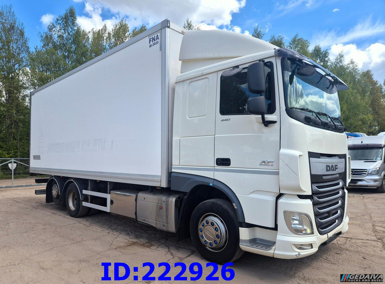DAF XF 106 440 FAR 6x2 Euro6 - متساوي شاحنة: صور 1 DAF XF 106 440 FAR 6x2 Euro6 - متساوي شاحنة: صور 1