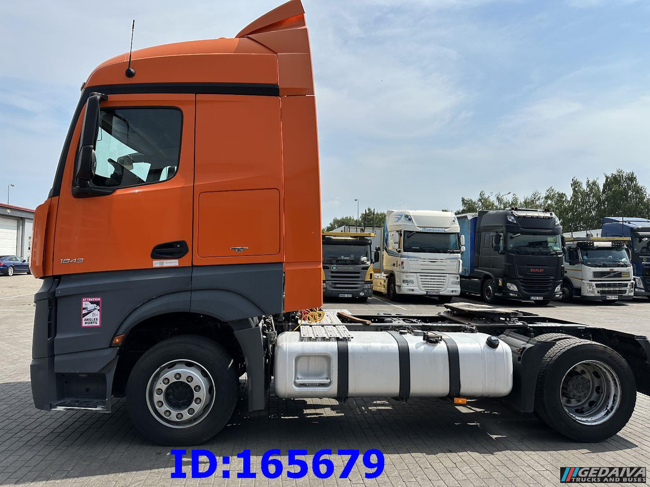 شاحنة جرار MERCEDES-BENZ Actros 1843 - Mega - Euro6: صور 1