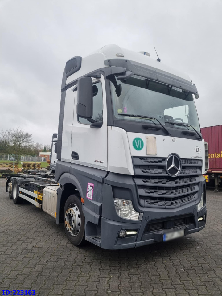 MERCEDES-BENZ Actros 2542 BDF 6x2 Euro6 - الشاسيه شاحنة: صور 1 MERCEDES-BENZ Actros 2542 BDF 6x2 Euro6 - الشاسيه شاحنة: صور 1