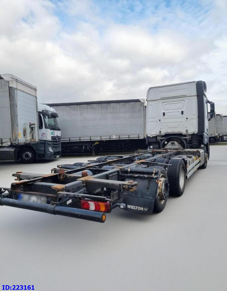 MERCEDES-BENZ Actros 2542 BDF 6x2 Euro6 - الشاسيه شاحنة: صور 4 MERCEDES-BENZ Actros 2542 BDF 6x2 Euro6 - الشاسيه شاحنة: صور 4