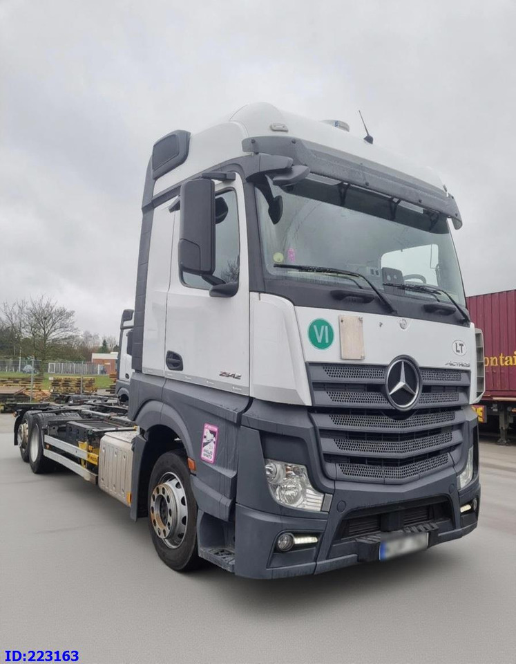 MERCEDES-BENZ Actros 2542 BDF 6x2 Euro6 - الشاسيه شاحنة: صور 1 MERCEDES-BENZ Actros 2542 BDF 6x2 Euro6 - الشاسيه شاحنة: صور 1