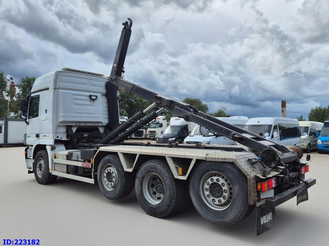 MERCEDES-BENZ Actros 2551 8x2 V8 Retarder - شاحنة ذات الخطاف: صور 5 MERCEDES-BENZ Actros 2551 8x2 V8 Retarder - شاحنة ذات الخطاف: صور 5