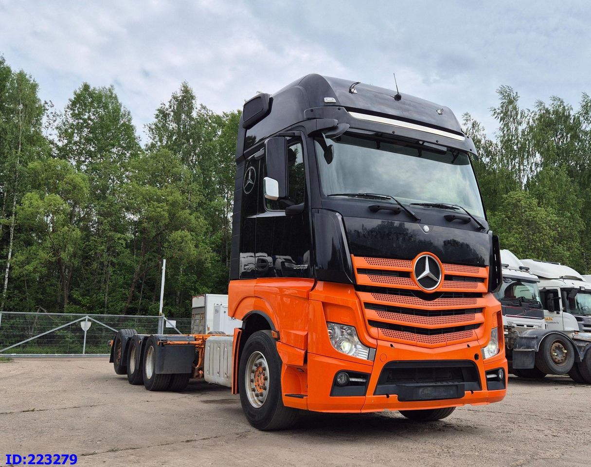 MERCEDES-BENZ Actros 3563 8×4 ( Steering axle) - الشاسيه شاحنة: صور 4 MERCEDES-BENZ Actros 3563 8×4 ( Steering axle) - الشاسيه شاحنة: صور 4