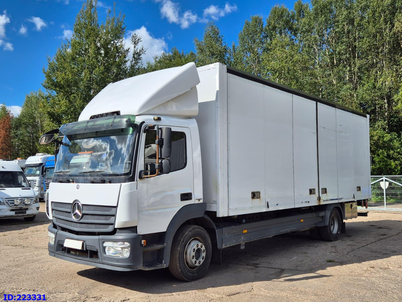 MERCEDES-BENZ Atego 1221 Euro6 (Open side box) - متساوي شاحنة: صور 1 MERCEDES-BENZ Atego 1221 Euro6 (Open side box) - متساوي شاحنة: صور 1