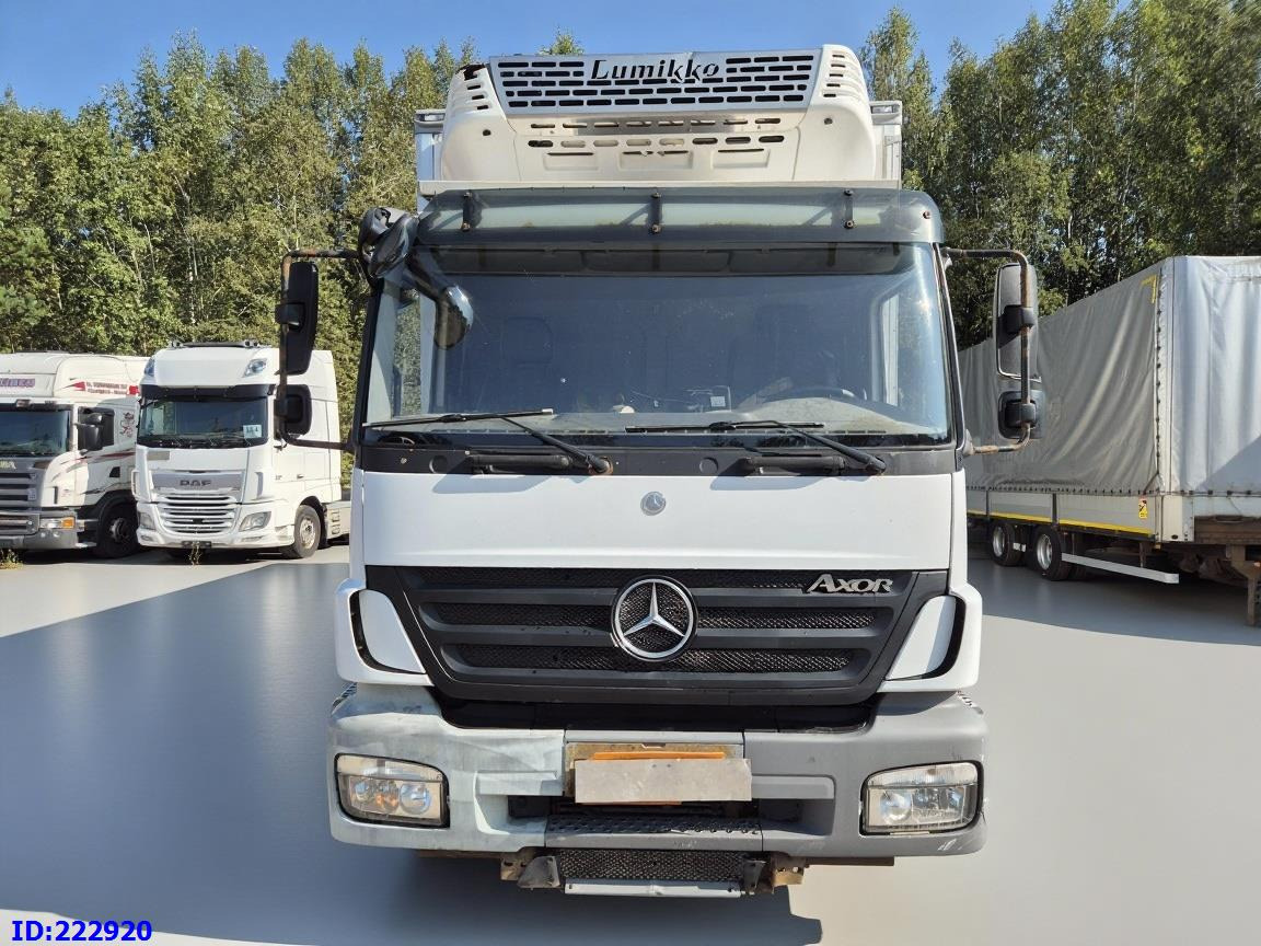 MERCEDES-BENZ Axor 1829 Manual + Tail lift - مبردة شاحنة: صور 2 MERCEDES-BENZ Axor 1829 Manual + Tail lift - مبردة شاحنة: صور 2