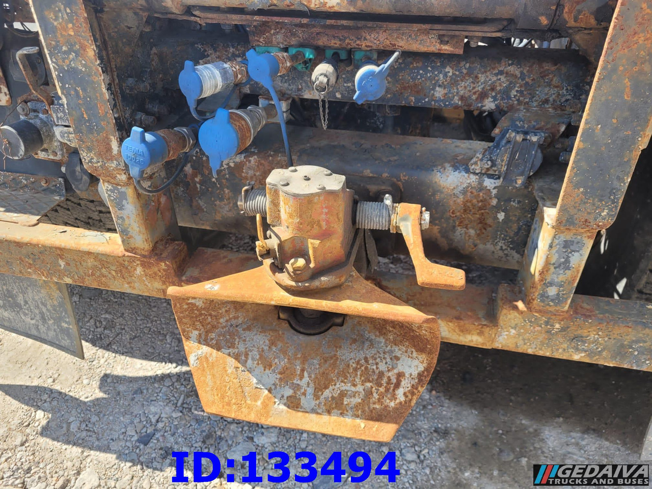 MERCEDES-BENZ SK 2544 6x2 - Manual - Full Steel - شاحنة جرار: صور 5 MERCEDES-BENZ SK 2544 6x2 - Manual - Full Steel - شاحنة جرار: صور 5
