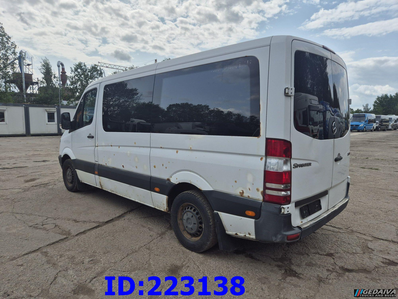 MERCEDES-BENZ Sprinter 213 - Euro5 - سياحية حافلة: صور 4 MERCEDES-BENZ Sprinter 213 - Euro5 - سياحية حافلة: صور 4
