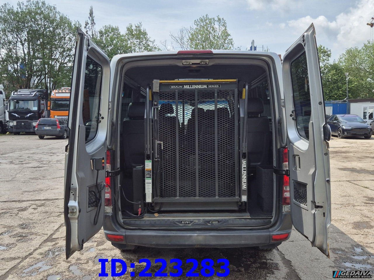 MERCEDES-BENZ Sprinter 313 - Kasten VIP -Euro5 - سياحية حافلة: صور 5 MERCEDES-BENZ Sprinter 313 - Kasten VIP -Euro5 - سياحية حافلة: صور 5