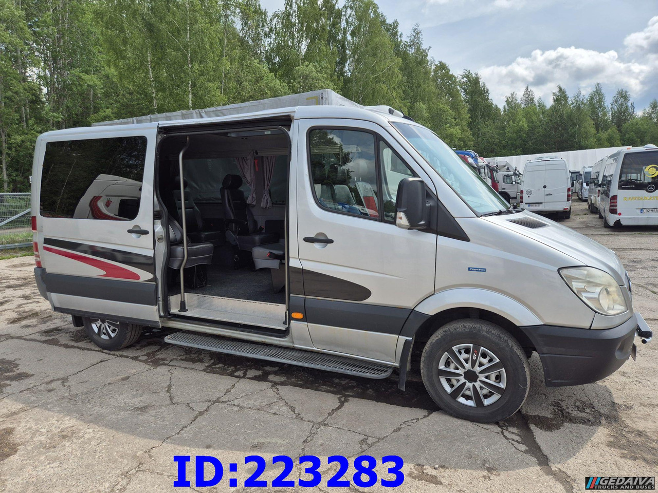 MERCEDES-BENZ Sprinter 313 - Kasten VIP -Euro5 - سياحية حافلة: صور 3 MERCEDES-BENZ Sprinter 313 - Kasten VIP -Euro5 - سياحية حافلة: صور 3