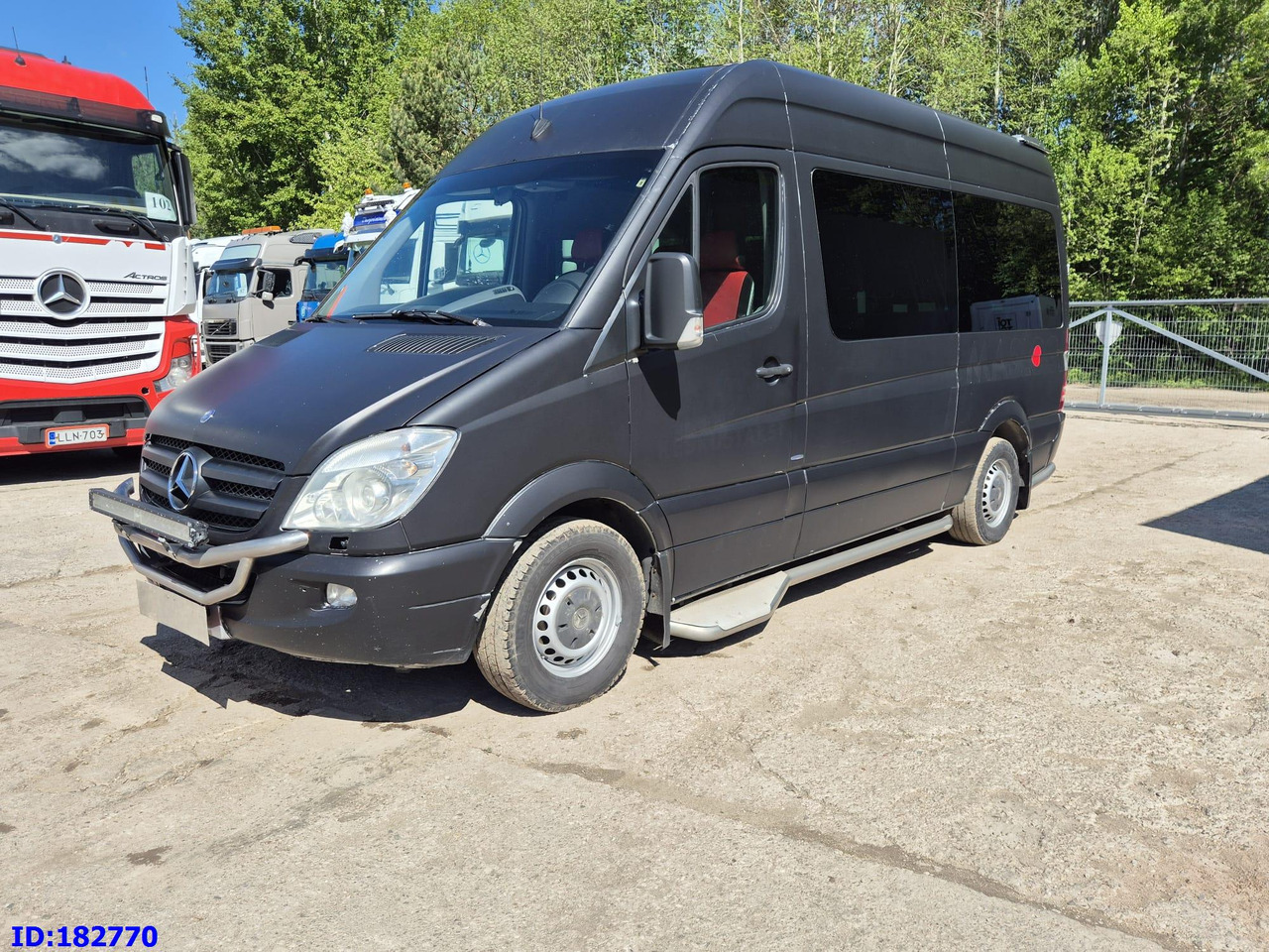 MERCEDES-BENZ Sprinter 319 VIP Euro5 - سياحية حافلة: صور 4 MERCEDES-BENZ Sprinter 319 VIP Euro5 - سياحية حافلة: صور 4