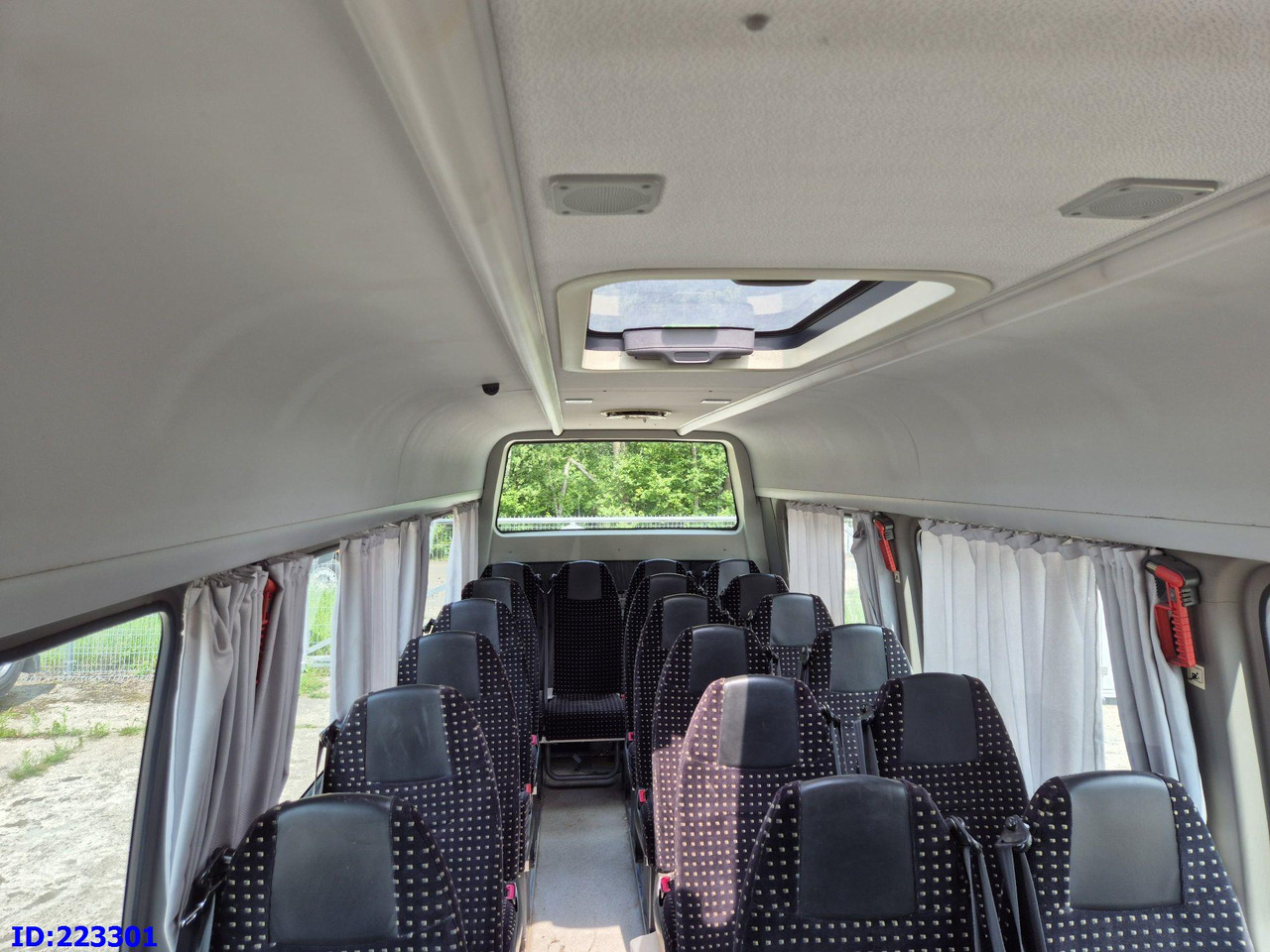 صغيرة, ميكروباص MERCEDES-BENZ Sprinter 515 TRANSFER 23 PLACES: صور 20