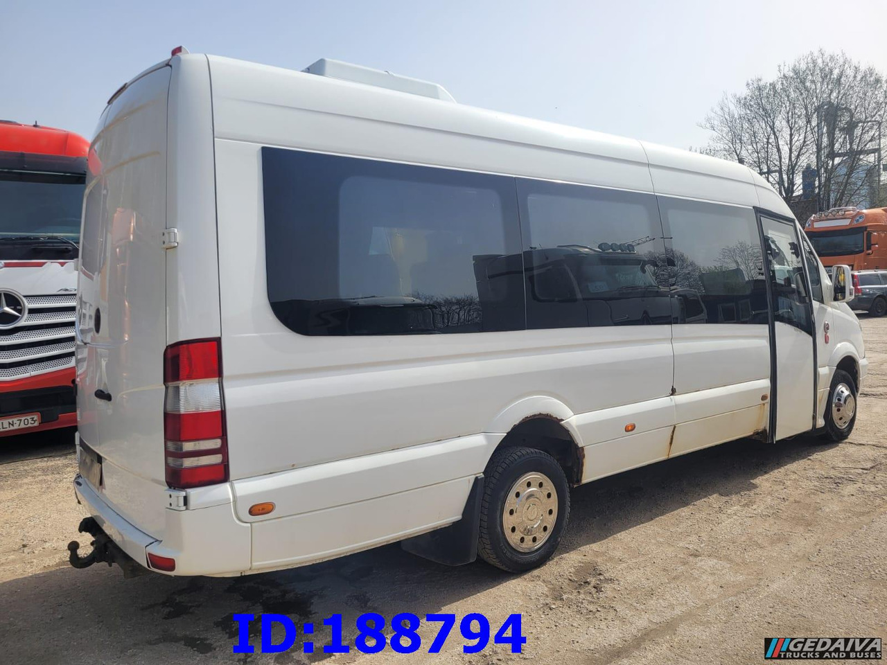 MERCEDES-BENZ Sprinter 518 - Kasten VIP - 20 Seater - سياحية حافلة: صور 5 MERCEDES-BENZ Sprinter 518 - Kasten VIP - 20 Seater - سياحية حافلة: صور 5