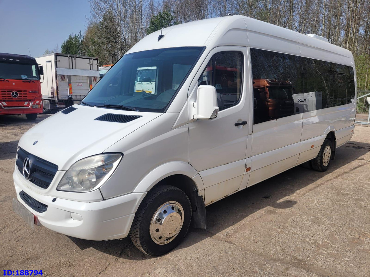 MERCEDES-BENZ Sprinter 518 - Kasten VIP - 20 Seater - صغيرة, ميكروباص: صور 1 MERCEDES-BENZ Sprinter 518 - Kasten VIP - 20 Seater - صغيرة, ميكروباص: صور 1