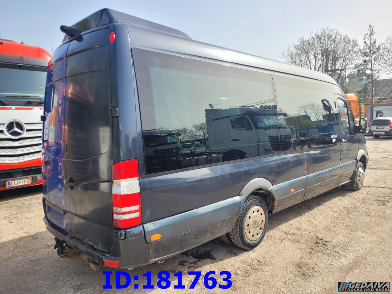 MERCEDES-BENZ Sprinter 518 - VIP - 17 Seater - سياحية حافلة: صور 5 MERCEDES-BENZ Sprinter 518 - VIP - 17 Seater - سياحية حافلة: صور 5
