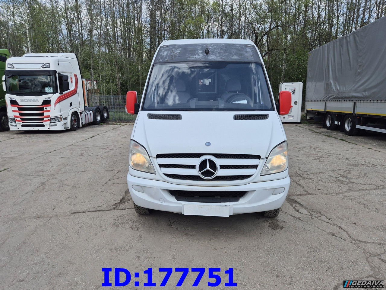 MERCEDES-BENZ Sprinter 518 - VIP - 17-seater - سياحية حافلة: صور 4 MERCEDES-BENZ Sprinter 518 - VIP - 17-seater - سياحية حافلة: صور 4