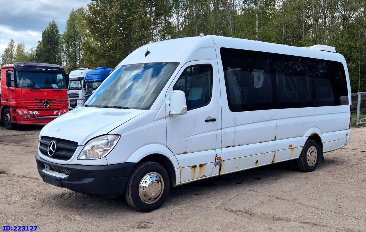 MERCEDES-BENZ Sprinter 518 - VIP -19 Seater - صغيرة, ميكروباص: صور 4 MERCEDES-BENZ Sprinter 518 - VIP -19 Seater - صغيرة, ميكروباص: صور 4