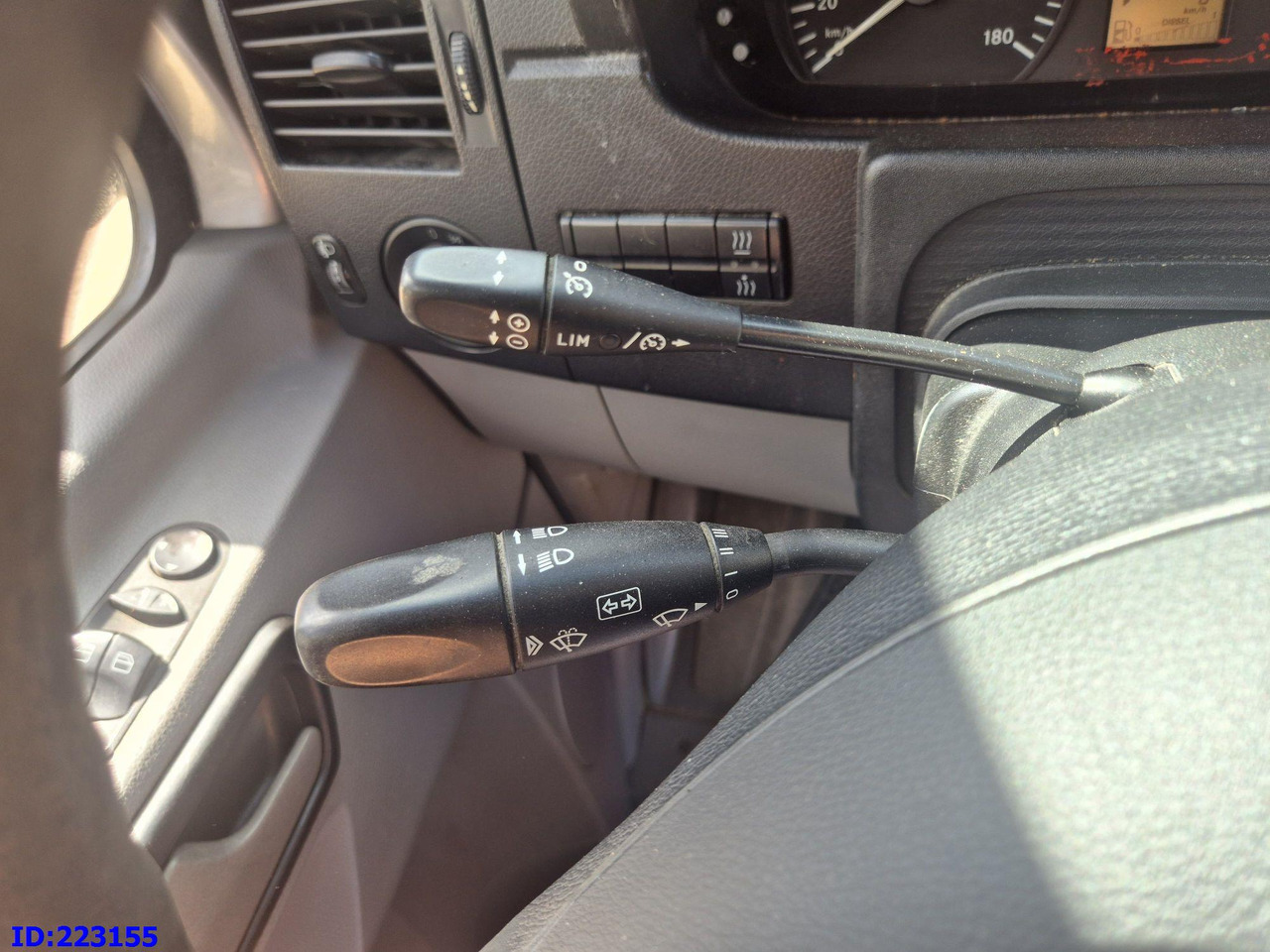 صغيرة, ميكروباص MERCEDES-BENZ Sprinter 519 - Prostyle VIP - 17-seater: صور 13 صغيرة, ميكروباص MERCEDES-BENZ Sprinter 519 - Prostyle VIP - 17-seater: صور 13