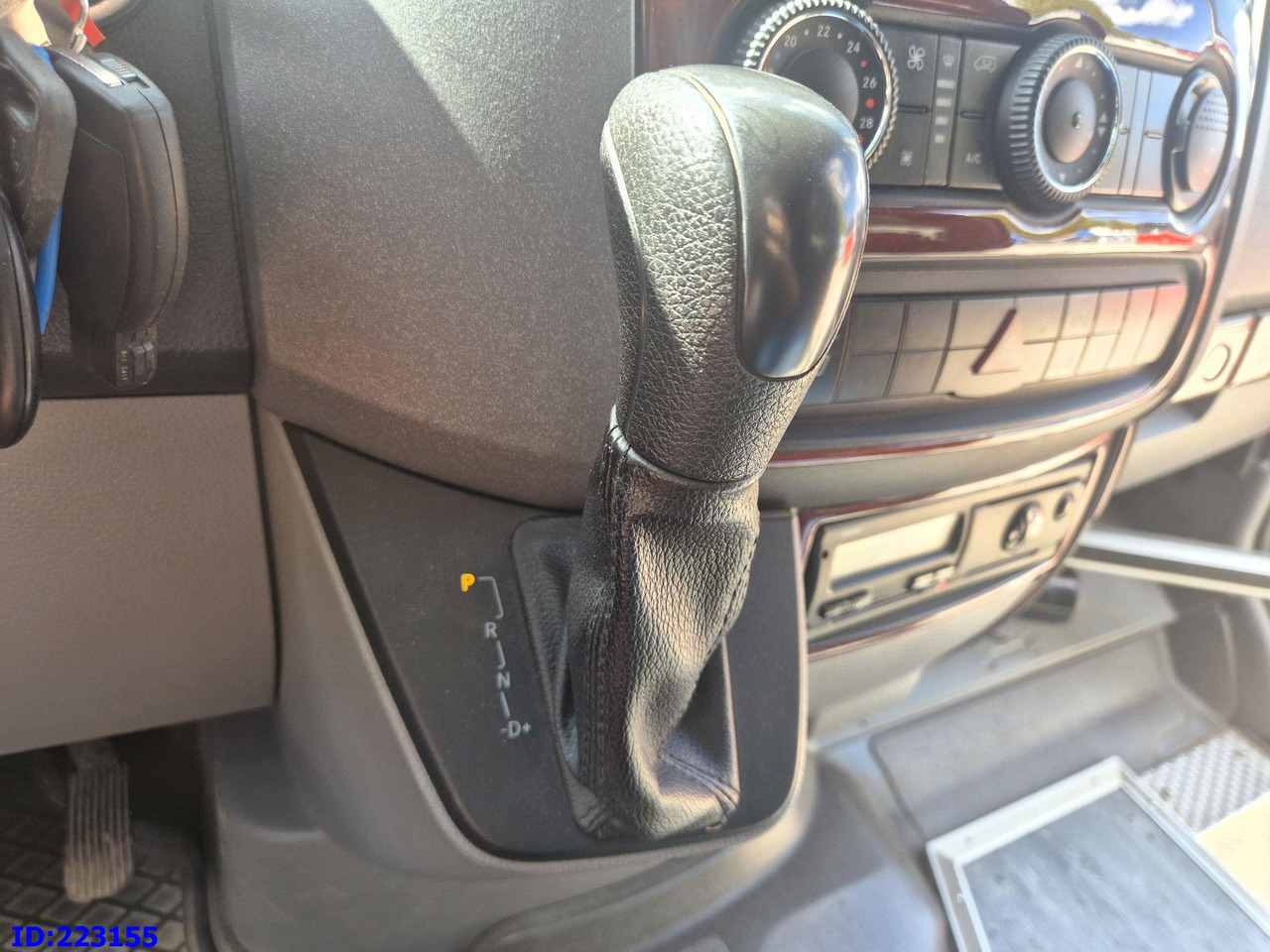 صغيرة, ميكروباص MERCEDES-BENZ Sprinter 519 - Prostyle VIP - 17-seater: صور 16 صغيرة, ميكروباص MERCEDES-BENZ Sprinter 519 - Prostyle VIP - 17-seater: صور 16