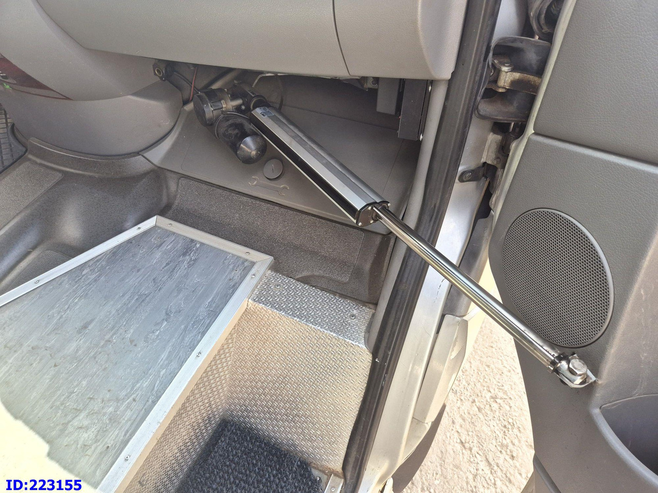 صغيرة, ميكروباص MERCEDES-BENZ Sprinter 519 - Prostyle VIP - 17-seater: صور 10 صغيرة, ميكروباص MERCEDES-BENZ Sprinter 519 - Prostyle VIP - 17-seater: صور 10