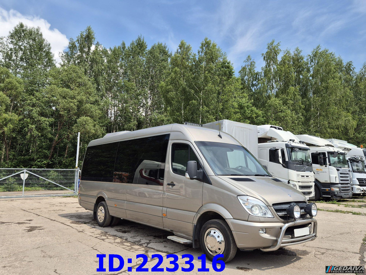 MERCEDES-BENZ Sprinter 519 VIP - 18 Seater - Euro 5 - سياحية حافلة: صور 4 MERCEDES-BENZ Sprinter 519 VIP - 18 Seater - Euro 5 - سياحية حافلة: صور 4