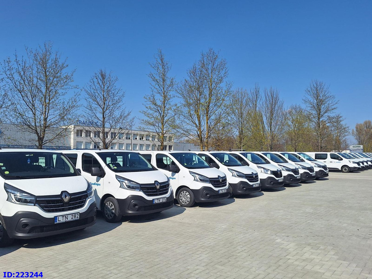 RENAULT Trafic (6pcs. available) - الشاحنات الصغيرة كابينة مزدوجة: صور 1 RENAULT Trafic (6pcs. available) - الشاحنات الصغيرة كابينة مزدوجة: صور 1