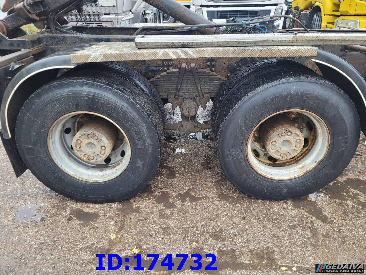 SCANIA 144 - 6x4 - Full Steel - Big Axles - 3 Pedals - شاحنة - نظام الكابلات: صور 5 SCANIA 144 - 6x4 - Full Steel - Big Axles - 3 Pedals - شاحنة - نظام الكابلات: صور 5